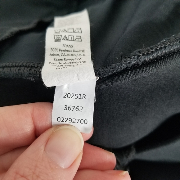 Spanx The Perfect Black Ankle Backseam Skinny Pant Size XL Slimming Stretch - Picture 10 of 15